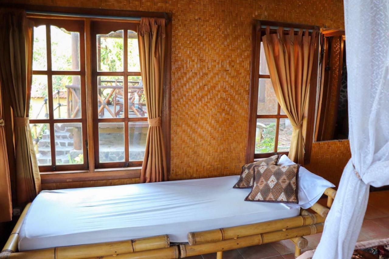Eka Purnama Cottages Amed Exteriör bild